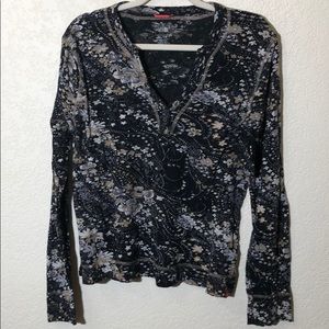 The North Face XL floral Henley Black L/sleeve